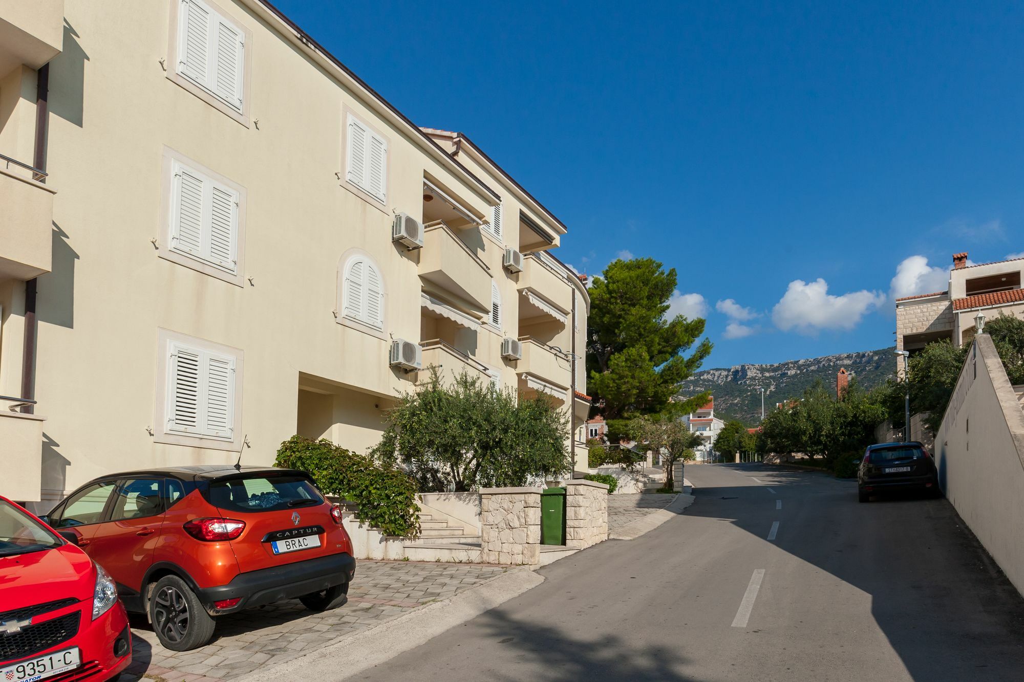 Mazuranic Apartments Bol Exterior foto